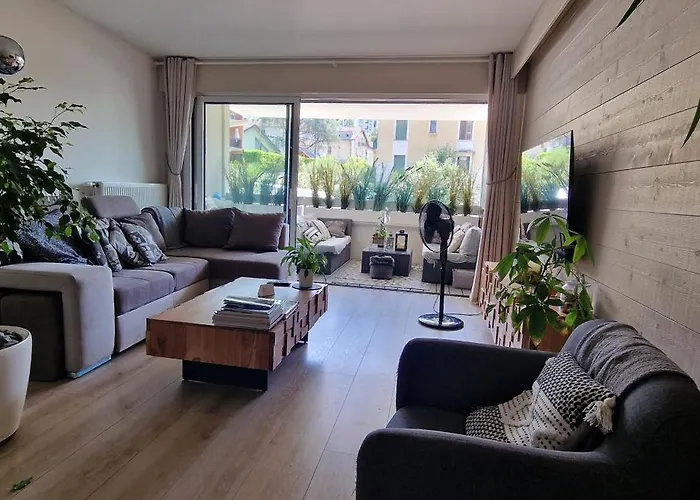 Aix Centre Cosy Calme Garage Terrasse アパート